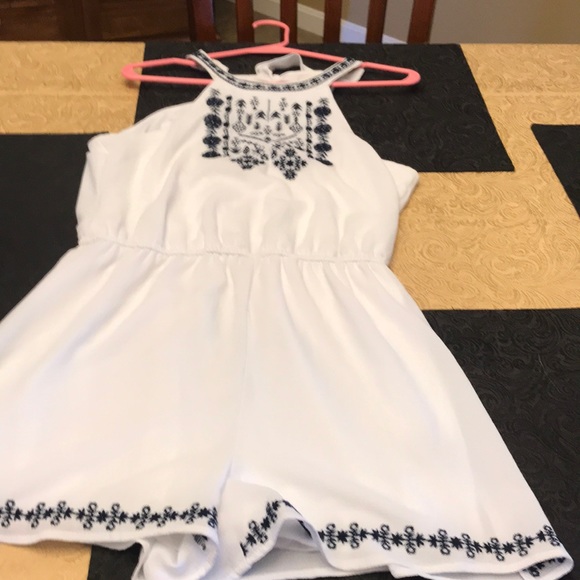 Romper - Picture 1 of 3